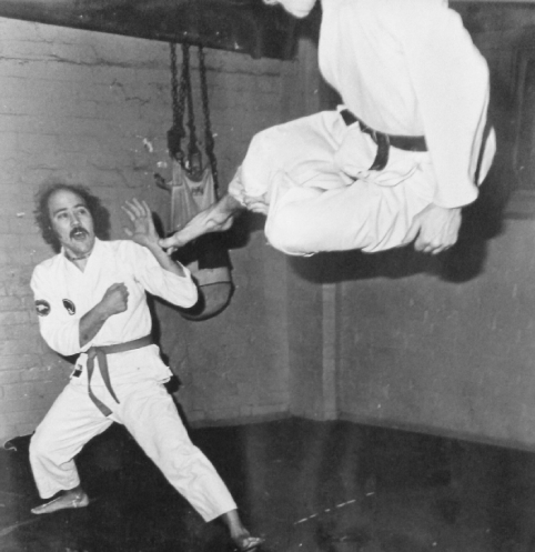 mansfield-karate-club-high-kick